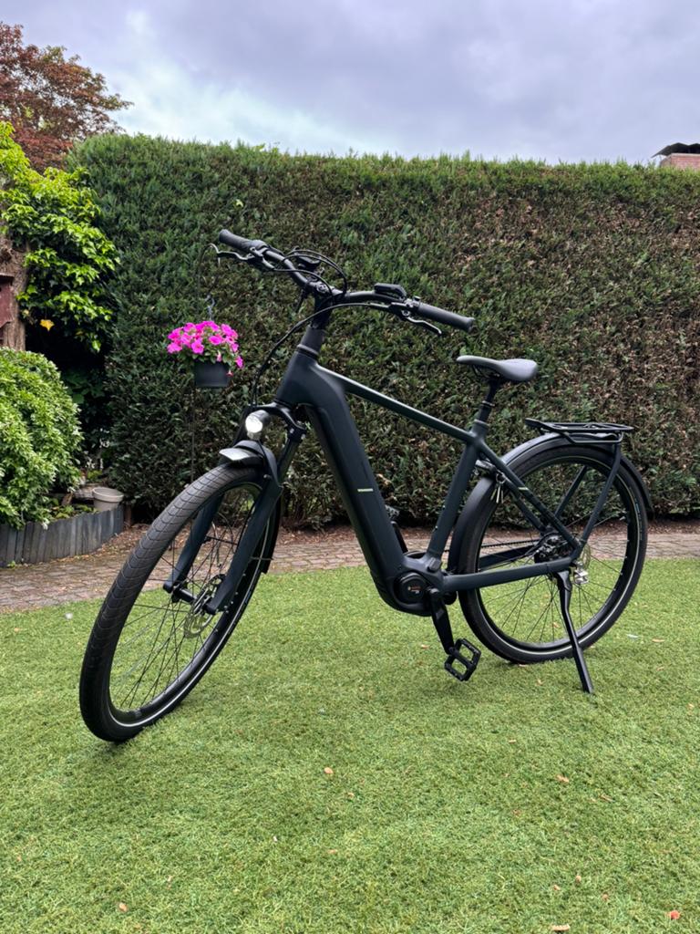 Cube Kathmandu Hybrid Comfort Pro 800 | 655 km | Nieuwstaat, 28 inch, Vering, Nieuw, Meer dan 20 versnellingen