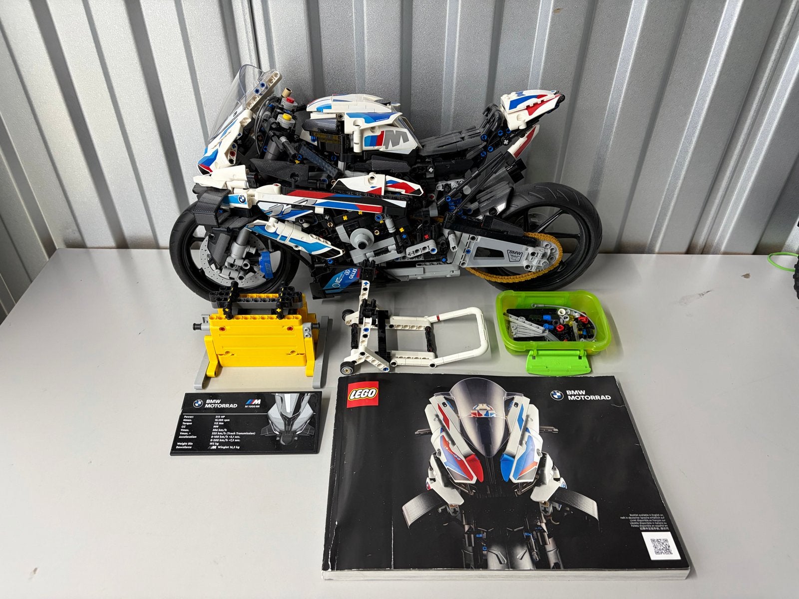 LEGO Technic BMW M 1000 RR Motorfiets (42130), Lego, Compleet, Ophalen of Verzenden, Zo goed als nieuw