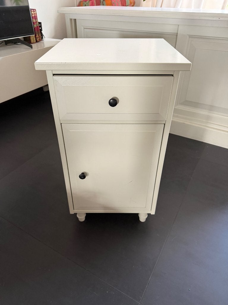 Nachtkastje beige hout a la Riviera  Maison € 40,00, Ophalen, Minder dan 45 cm, 55 tot 70 cm, Zo goed als nieuw