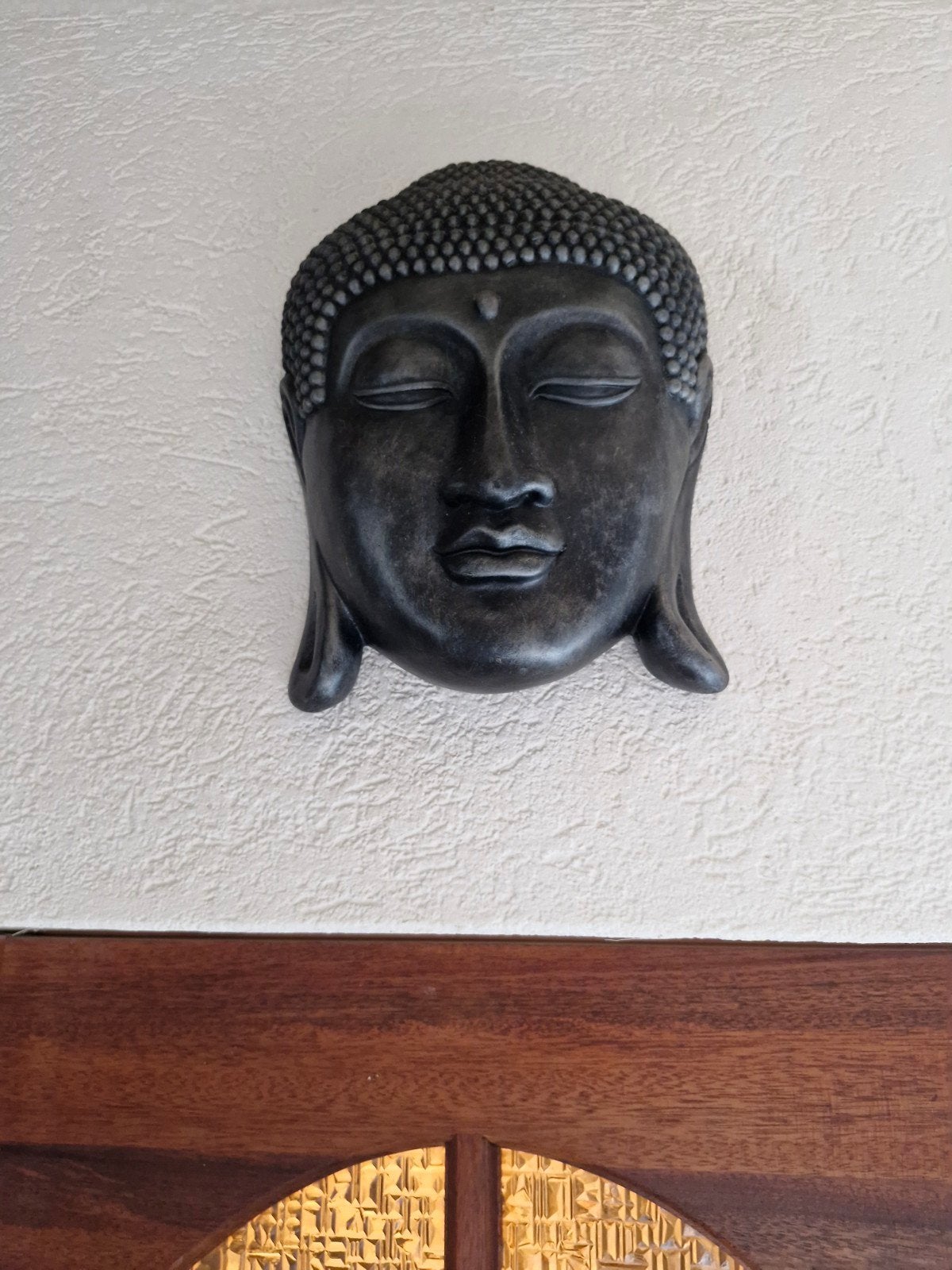 Boeddha Hoofd Wanddecoratie - Grijs/Zwart Steenlook, Huis en Inrichting, Woonaccessoires | Boeddhabeelden, Ophalen of Verzenden