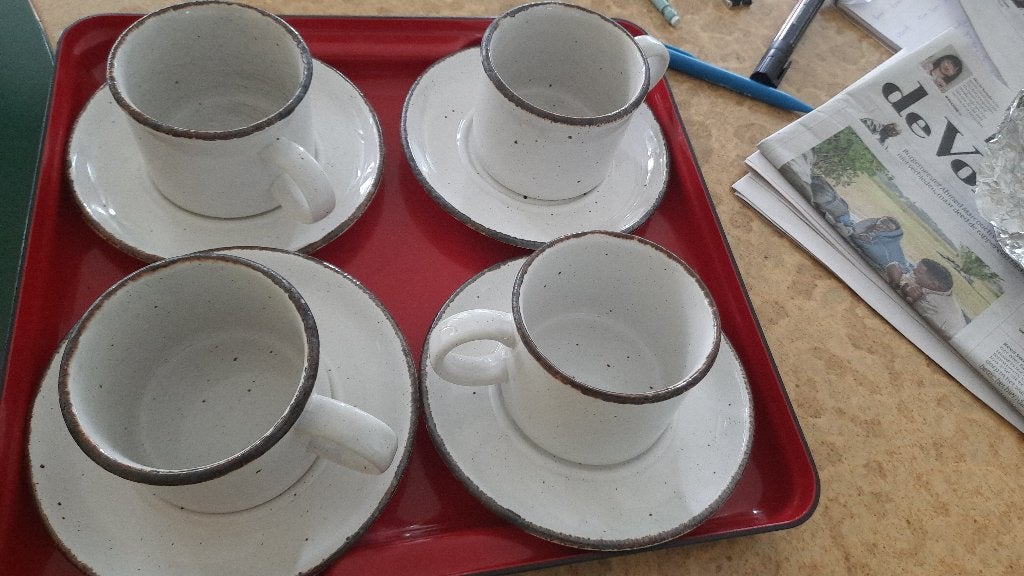 4 kop en schotels Midwinter Creation' - Wedgwood, Ophalen, Zo goed als nieuw, Overige stijlen, Kop(pen) en/of Schotel(s)