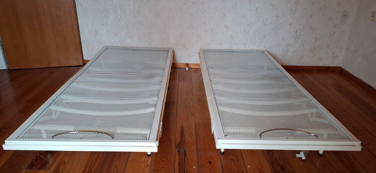 2 Elektrische verstelbare spiraalbodems 88x195 cm, Ophalen, 90 cm, Eenpersoons, 200 cm