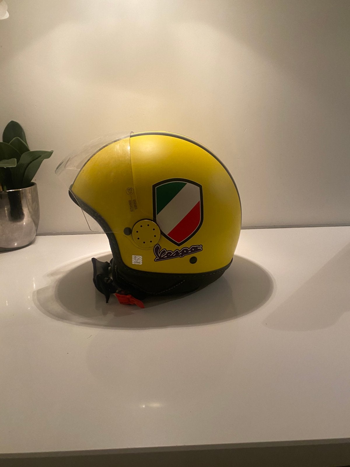 Originele Vespa Limited Edition Jethelm, Fietsen en Brommers, Brommerhelmen, Ophalen of Verzenden, Zo goed als nieuw, Extra large of groter
