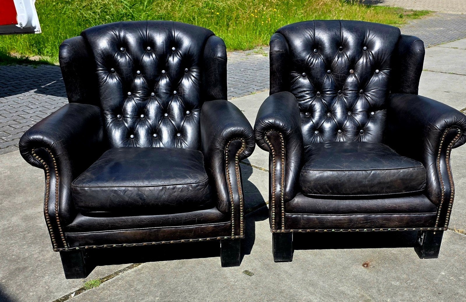 2 Chesterfield fauteuils zwart antraciet leer + BEZORGING, Gebruikt, ., Chesterfield, Ophalen of Verzenden