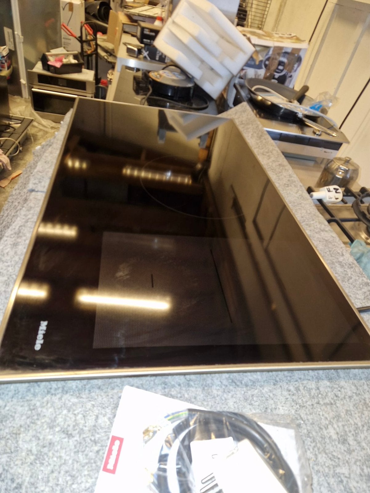Miele KM 7699 FR, Witgoed en Apparatuur, Kookplaten, Ophalen, Zo goed als nieuw, Energieklasse A of zuiniger, Inbouw