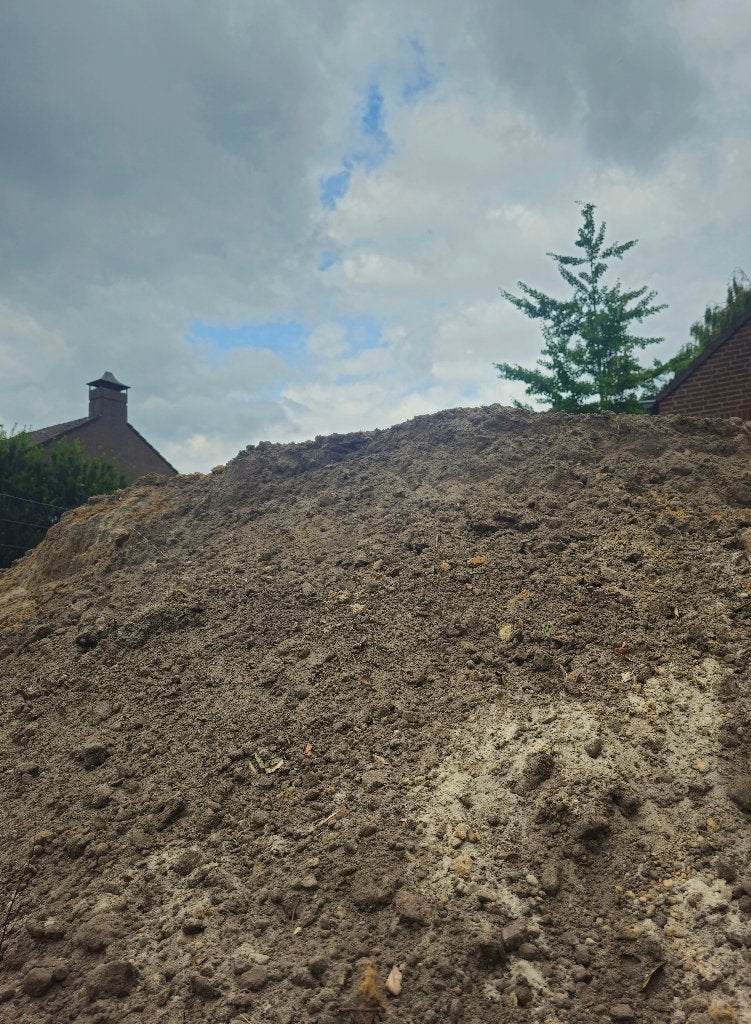GRATIS - Zwart zand 30 m³, Tuin en Terras, Zand, Ophalen, Gebruikt, Overige typen