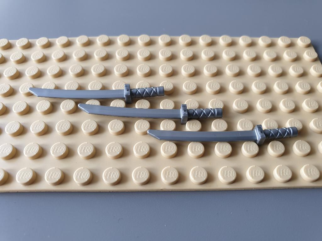 3x LEGO Ninjago samurai samoerai zwaard katana zilver, Gebruikt, Lego, Accessoire, Ophalen of Verzenden