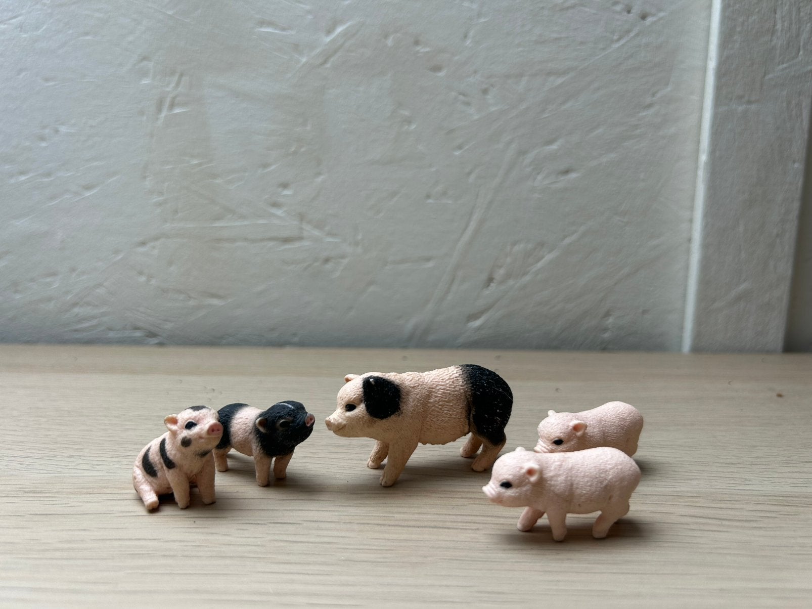 Schleich mini varkens, Ophalen of Verzenden, Zo goed als nieuw, Paard, Beeldje of Figuurtje