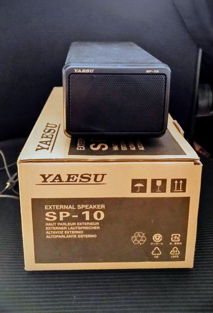 Yaesu SP-10 Externe Luidspreker - Zo goed als nieuw, Ophalen of Verzenden, Zo goed als nieuw, Zender en Ontvanger