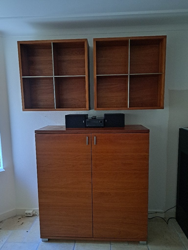 Twee vakkenkasten van kersenhout Bert Plantagie, Huis en Inrichting, Kasten | Wandmeubels, Ophalen, Met plank(en), Gebruikt, Minder dan 150 cm
