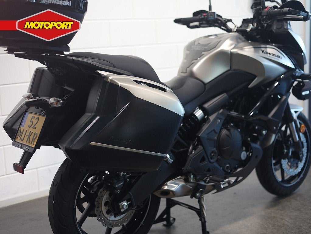Kawasaki VERSYS 650 Grand Tourer Edition (bj 2018), Info@kawasaki.nl, Toermotor, Jacobus Spijkerdreef 1-3
2132 PZ  Hoofddorp, NL