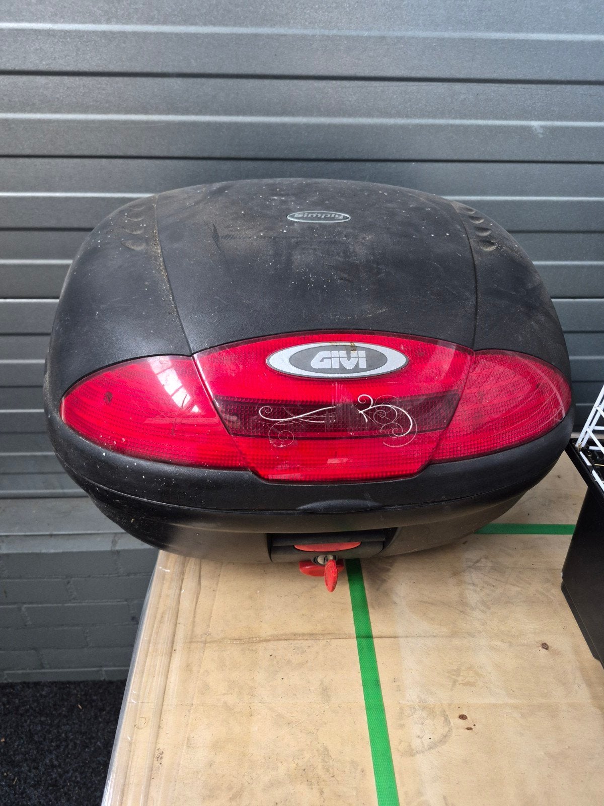 Givi Simply Topkoffer - Gebruikt, Motoren, Ophalen, Gebruikt