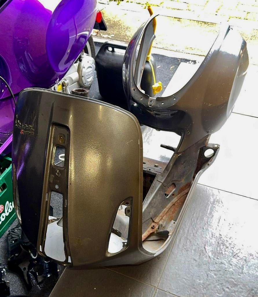 Vespa sprint Frame voor Schadeherstel., Motoren, Tuning en Styling, Ophalen