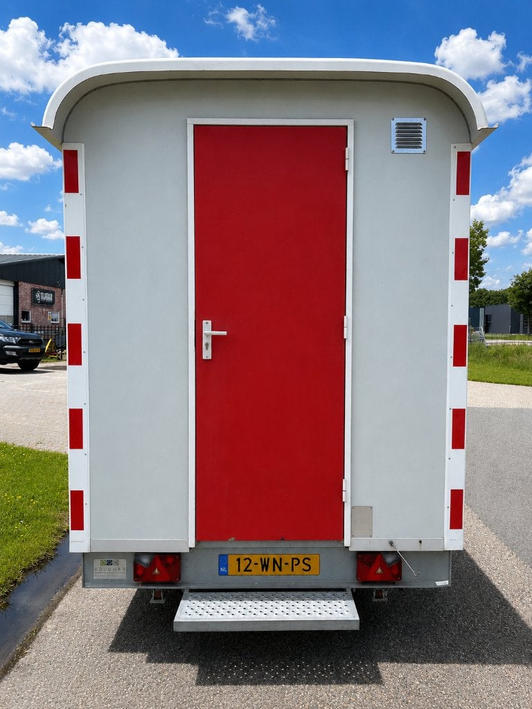 Te koop snelverkeer schaftwagen / toilet / berging, Ophalen, Gebruikt