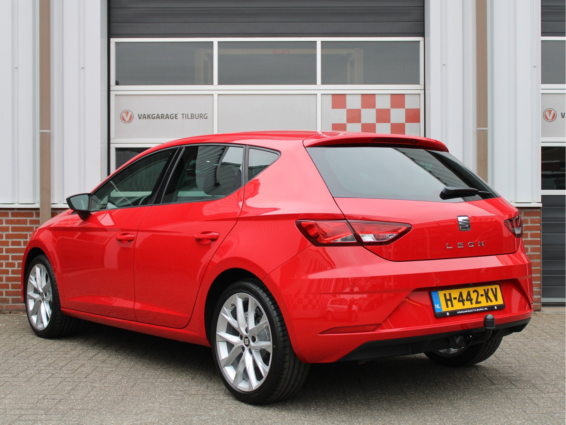 SEAT Leon 1.5 TSI 150PK Style Ultimate Edition Automaat /NAV, Auto's, Dealer onderhouden, Stof, Euro 6, 4 cilinders