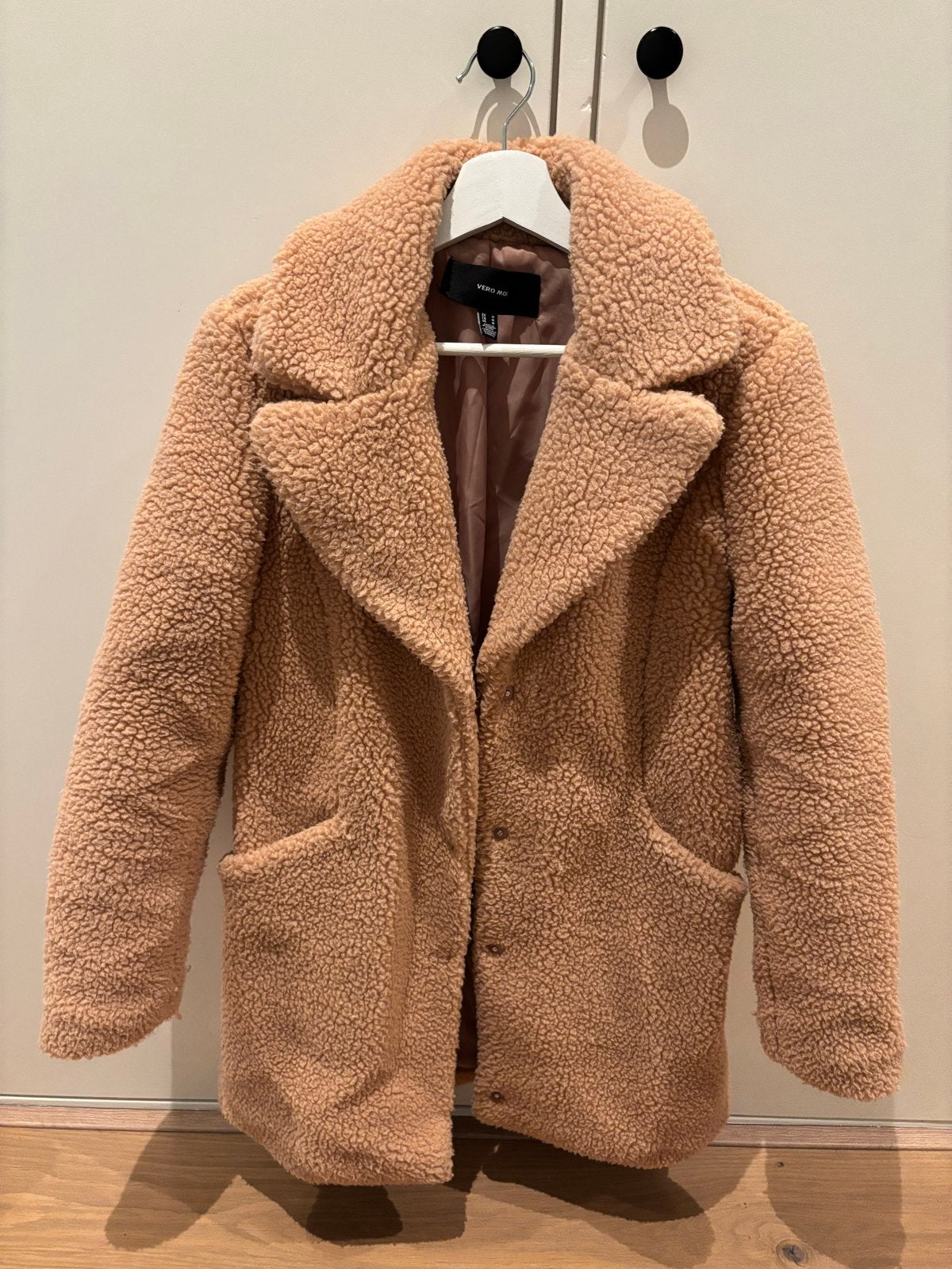 Vero Moda Teddy Jas - Maat M, Ophalen of Verzenden, Gedragen, Maat 38/40 (M), Beige
