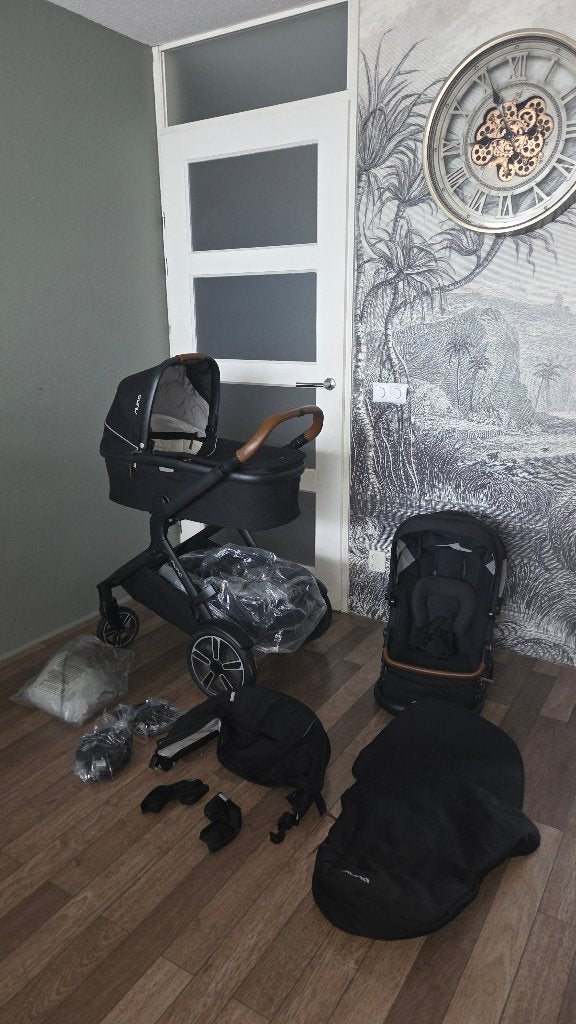 Nuna kinderwagen Demi Grow met kinderzitje en accessoires, Met autostoeltje, Zo goed als nieuw, Combiwagen, Ophalen