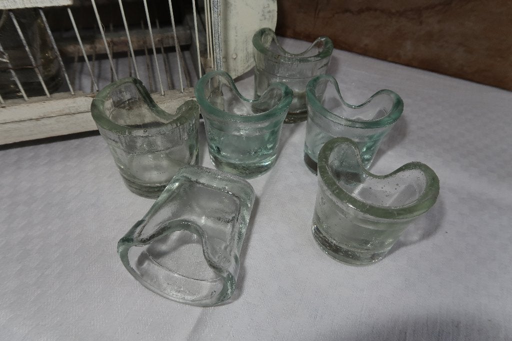 Antiek vogel voer drink glaasje bakje voor de vogelkooi., Ophalen of Verzenden