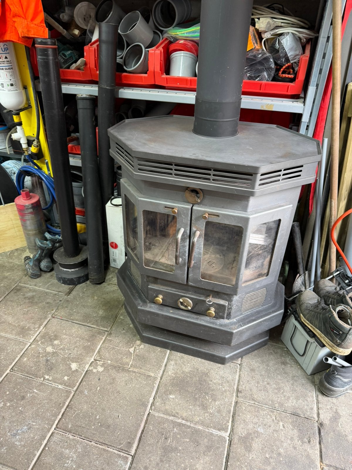 Grote alles brander, robuste houtkachel,, Ophalen, Zo goed als nieuw, Hout, Houtkachel