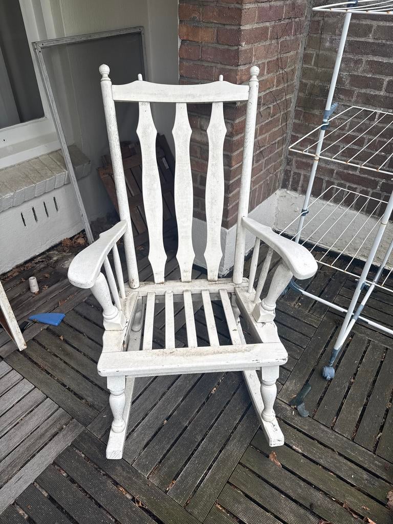 Vintage witte schommelstoel - opknapper, Ophalen