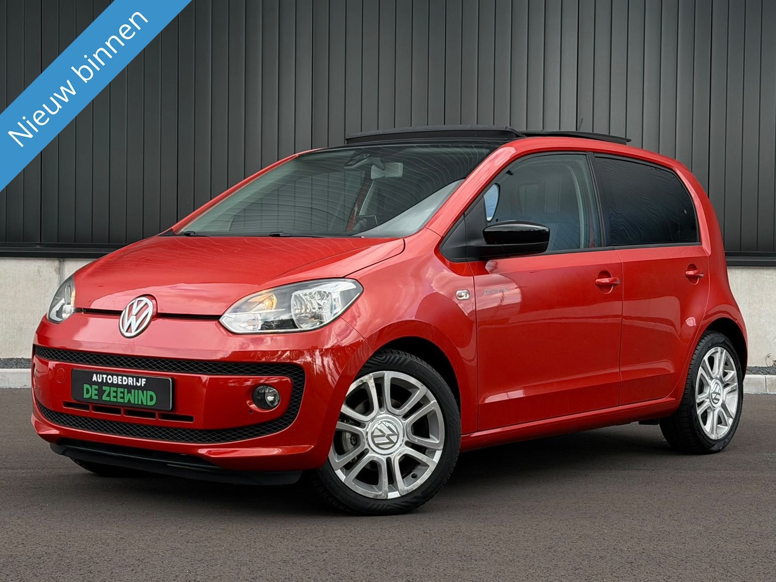 Volkswagen Up! 1.0 groove up! BlueMotion|Panoramadak|Rijklaa, Auto's, Voorwielaandrijving, Euro 5, Gebruikt, Up!