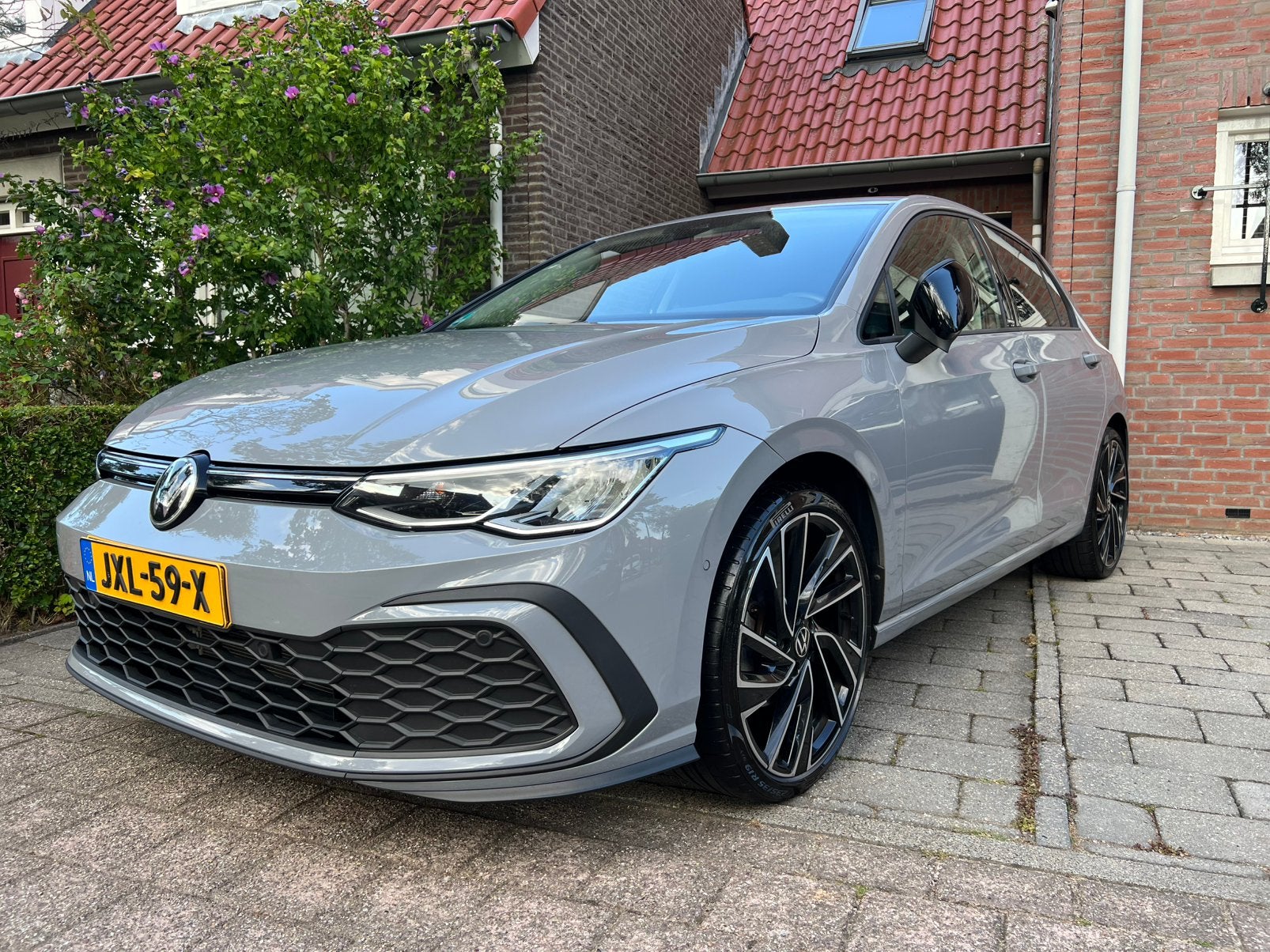 VW GOLF 8 110PK 1.0 TSI CARPLAY 19 INCH CLIMA STOELVERW, Voorwielaandrijving, Stof, Bluetooth, 3 cilinders