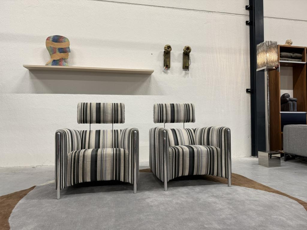 2 Leolux Goncharov Fauteuil wit zwart stof Design stoel