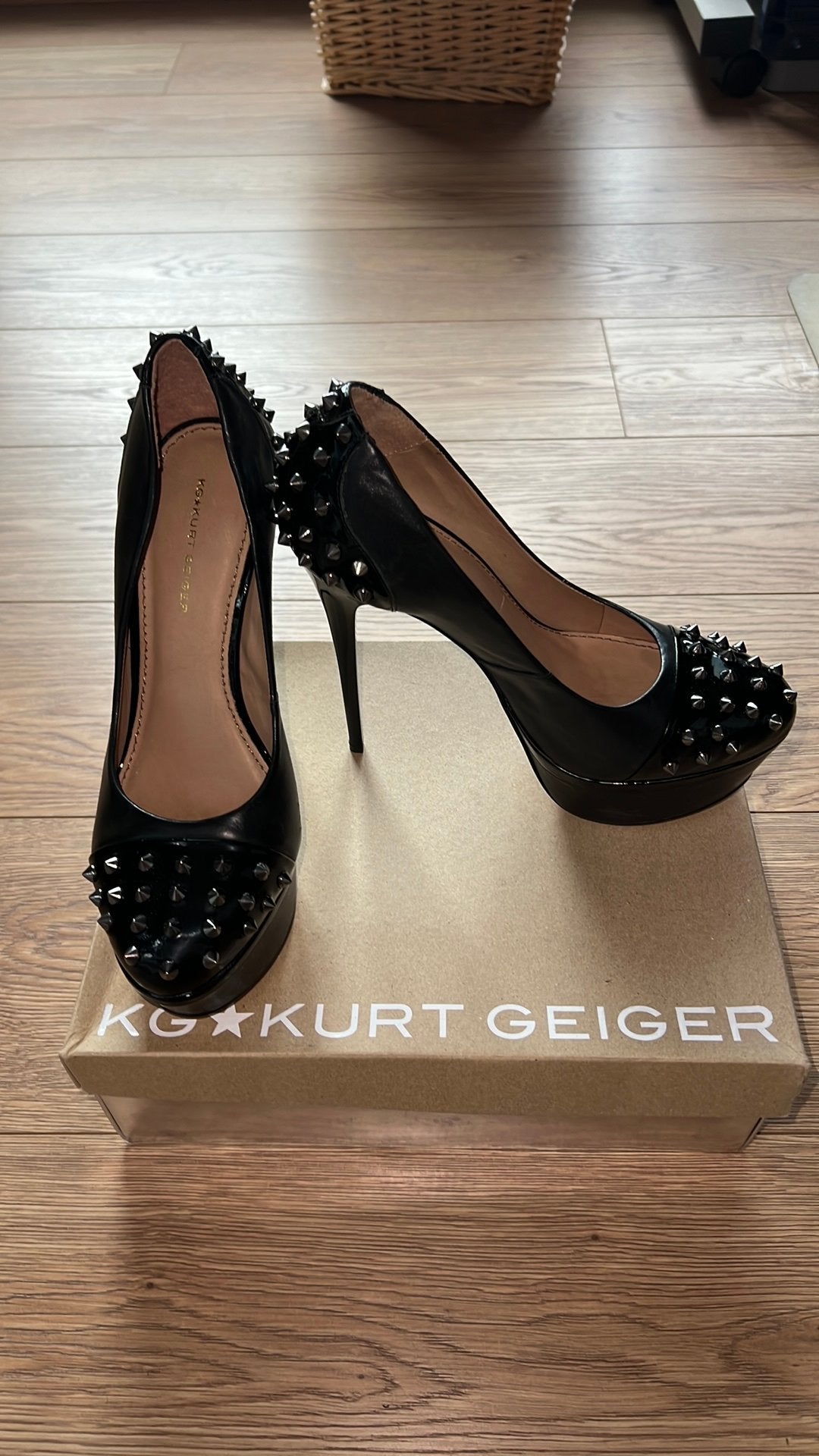 KURT KEIGER HAKKEN MAAT 40, Kleding | Dames, Ophalen of Verzenden, Zo goed als nieuw, Zwart