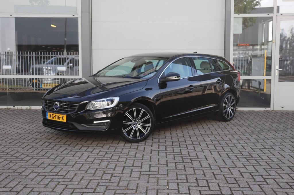 Volvo V60 2.0 T4 190PK NORDIC+ AUT/1E EIG/DEALERONDERH./STAN, Auto's, Volvo, Bedrijf, V60, ABS, Airbags, Bluetooth, Boordcomputer