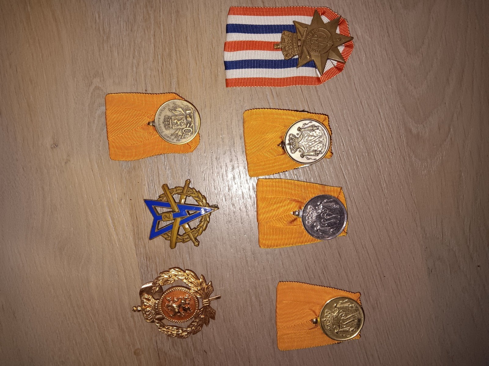 Verzameling van diverse medailles en insignes, Ophalen, Nederland