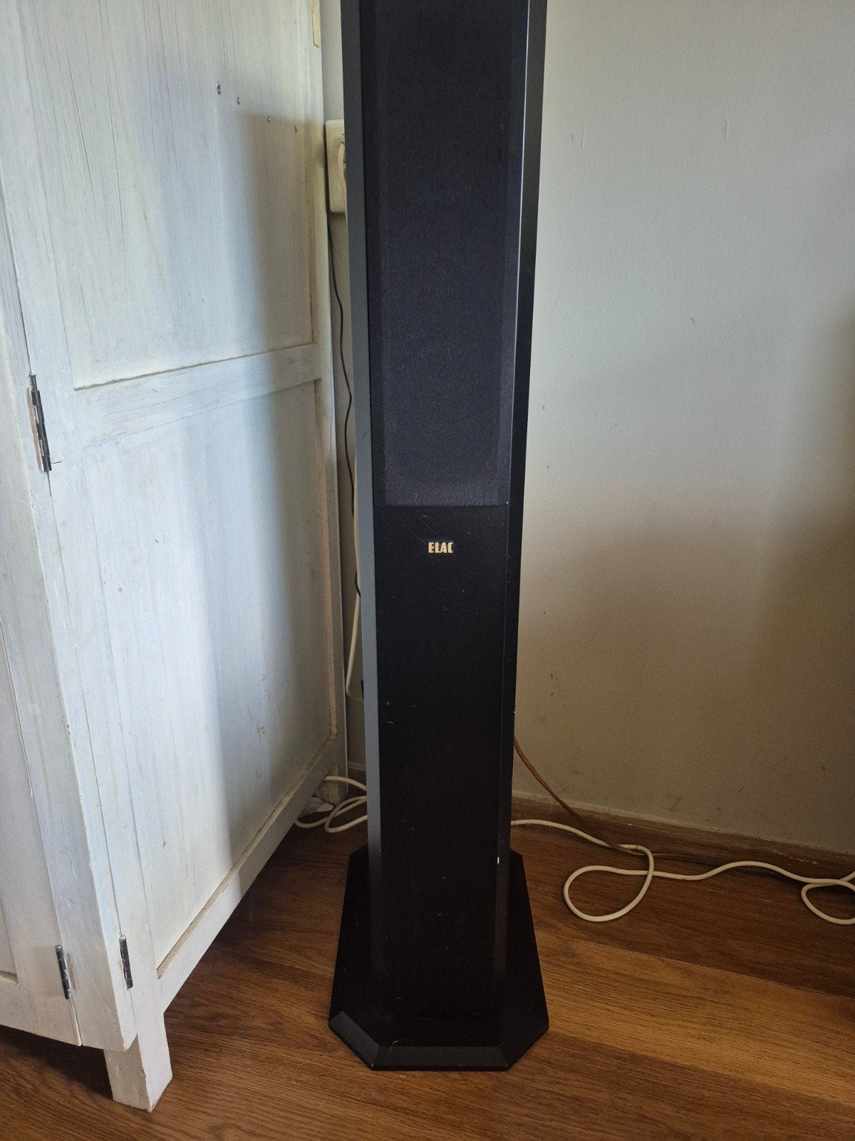 ELAC M 100 Vloerstaande Luidspreker - Magnetisch Afgeschermd, Vloerstaande luidspreker, Gebruikt, 120 tot 150 watt, Ophalen
