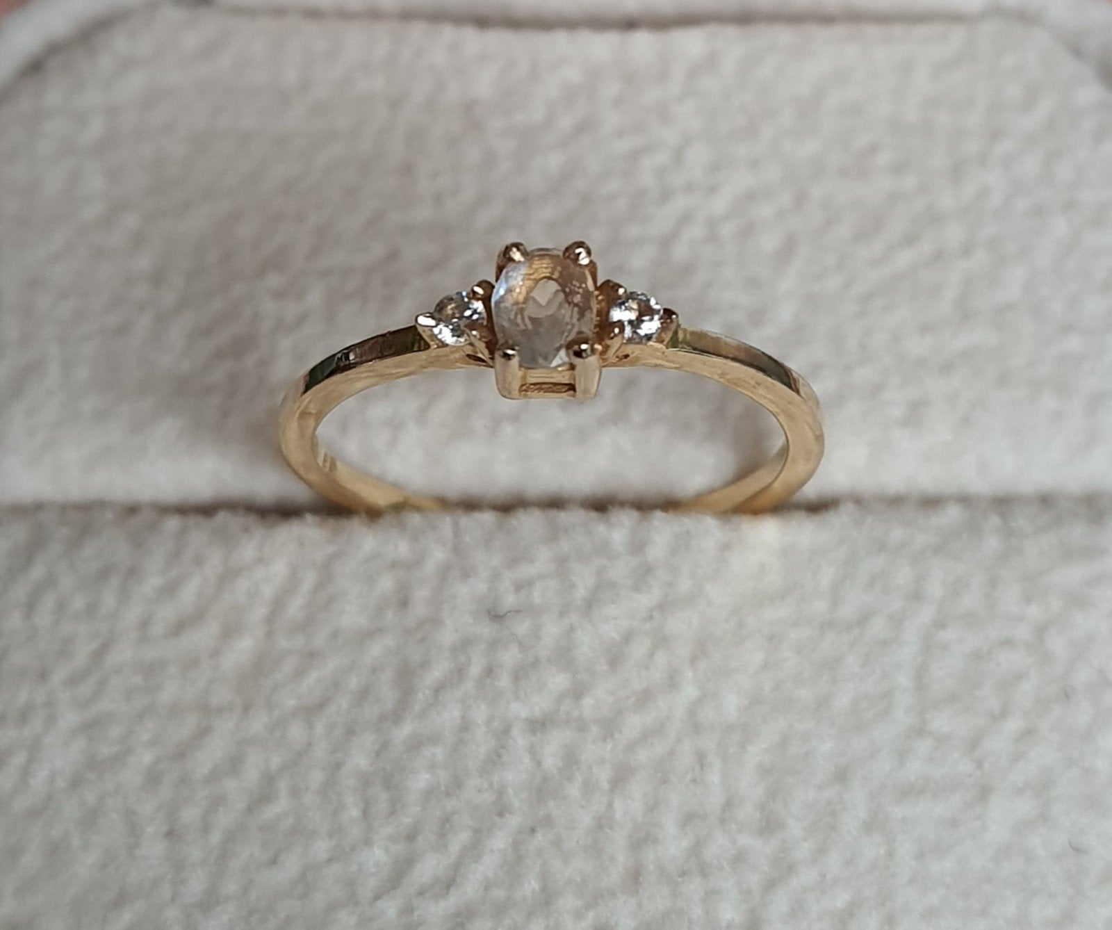 14K Geelgouden Ring met Regenboog Maansteen & Diamant, Verzenden, Dame, Goud, Goud