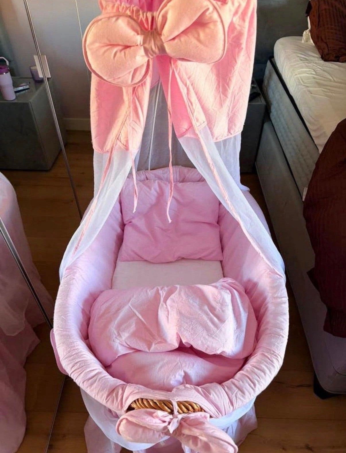 Compleet newborn meisjespakket incl. luxe wieg, Ophalen, Zo goed als nieuw, Wieg