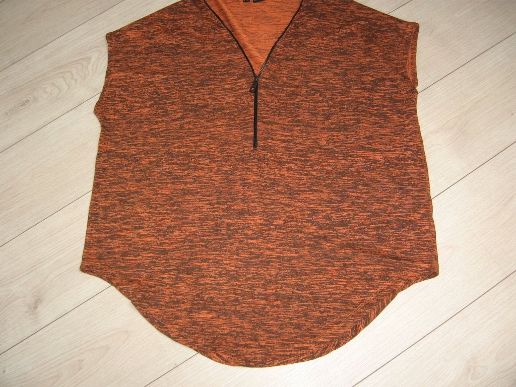 nw lange body flirt shirt €7.50 Maat 44 46 spenser, Bruin, Maat 42/44 (L), Nieuw, Ophalen of Verzenden