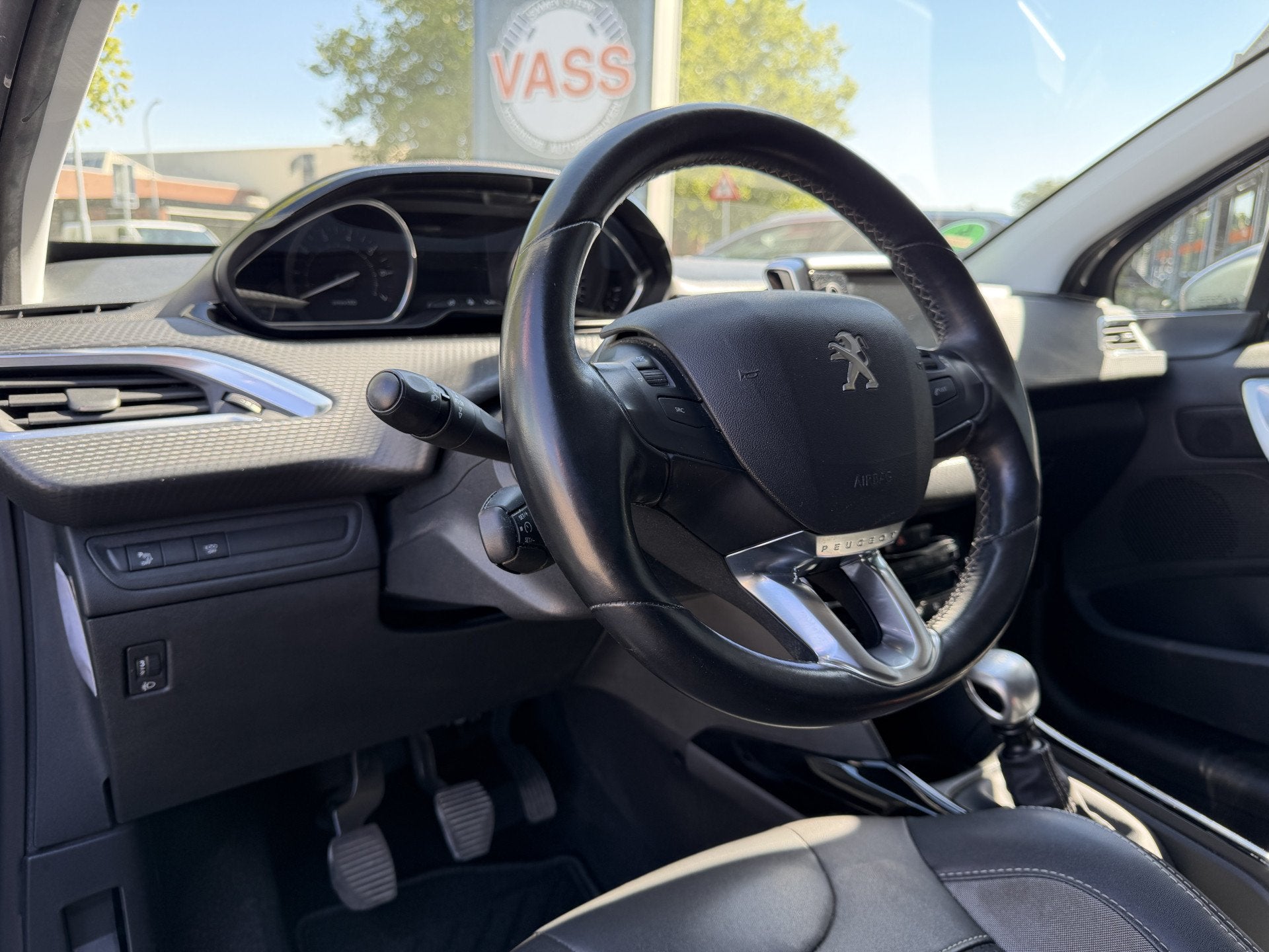 Peugeot 2008 BWJ 2019 | 1.2T 131PK GT-Line | TREKHAAK | LEDE, Auto's, Voorwielaandrijving, 1199 cc, 49 €/maand, Leder