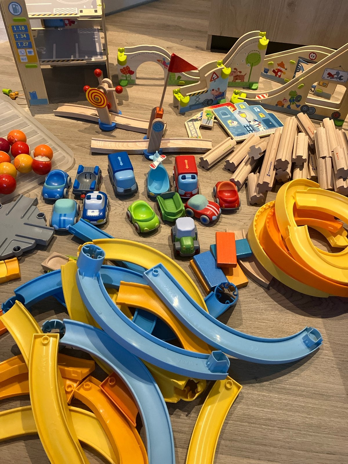 Haba küllerbü knikkerbaan diverse sets, Kinderen en Baby's, Ophalen, Zo goed als nieuw