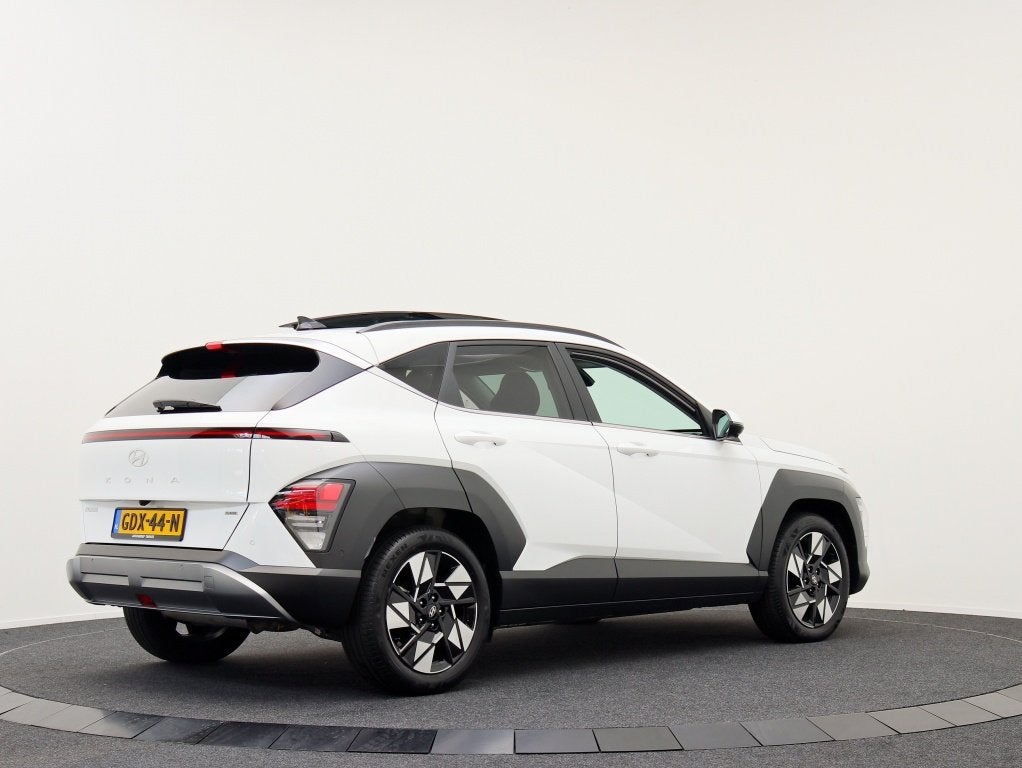 Hyundai KONA 1.6 GDI HEV Premium Sky | Demo | Lederen bekled, Gebruikt, Wit, Bedrijf, SUV of Terreinwagen