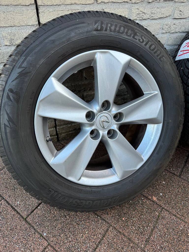 Originele Lexus NX 17 inch velgen met winterbanden zilver, Ophalen, Gebruikt, Banden en Velgen, 17 inch