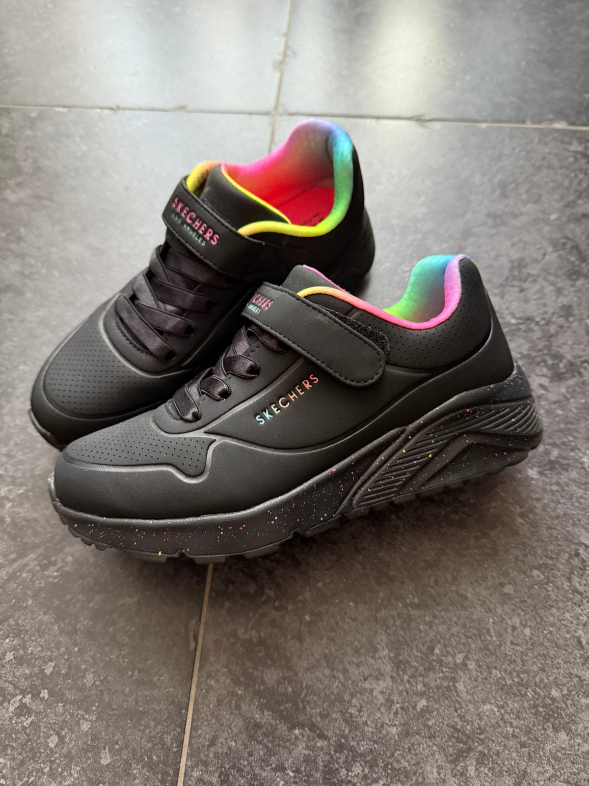 Skechers meisjes gympen, Kleding | Heren, Ophalen of Verzenden, Zo goed als nieuw