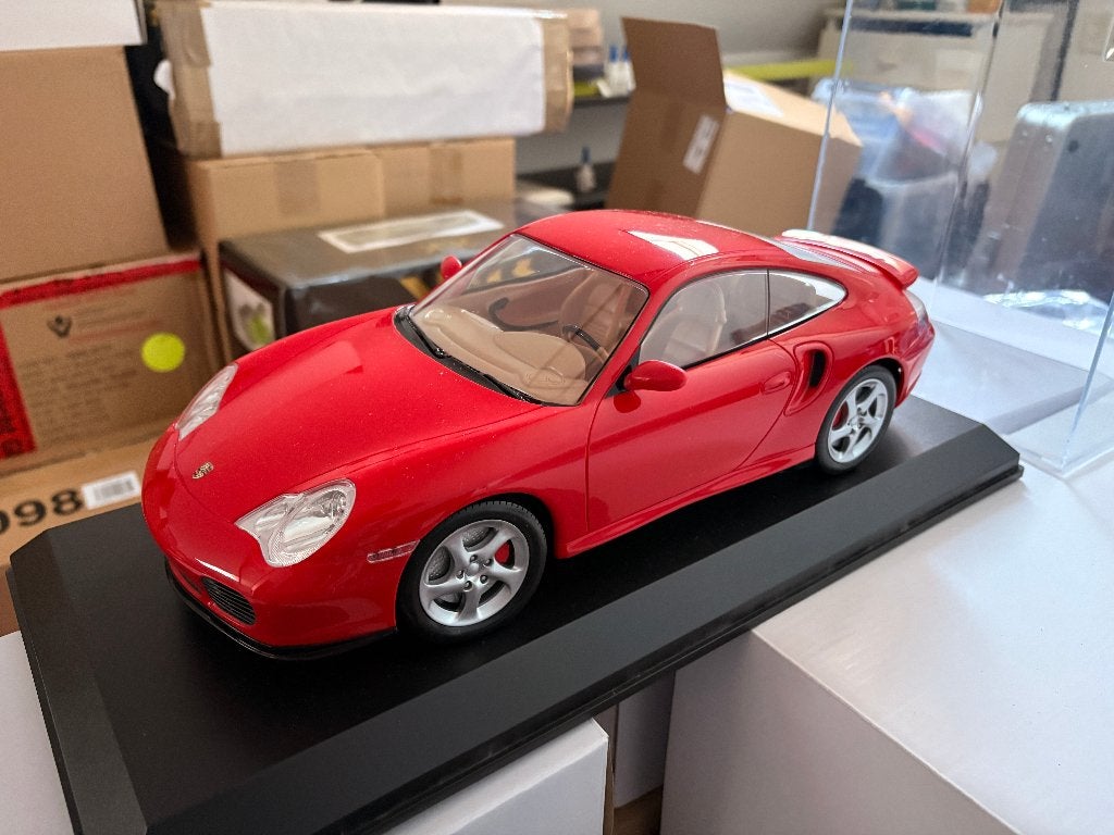 Porsche 911 Turbo (996) - 1:12 Carson Collectors Line, Hobby en Vrije tijd, Ophalen of Verzenden, Gebruikt, 1:9 t/m 1:12, Auto