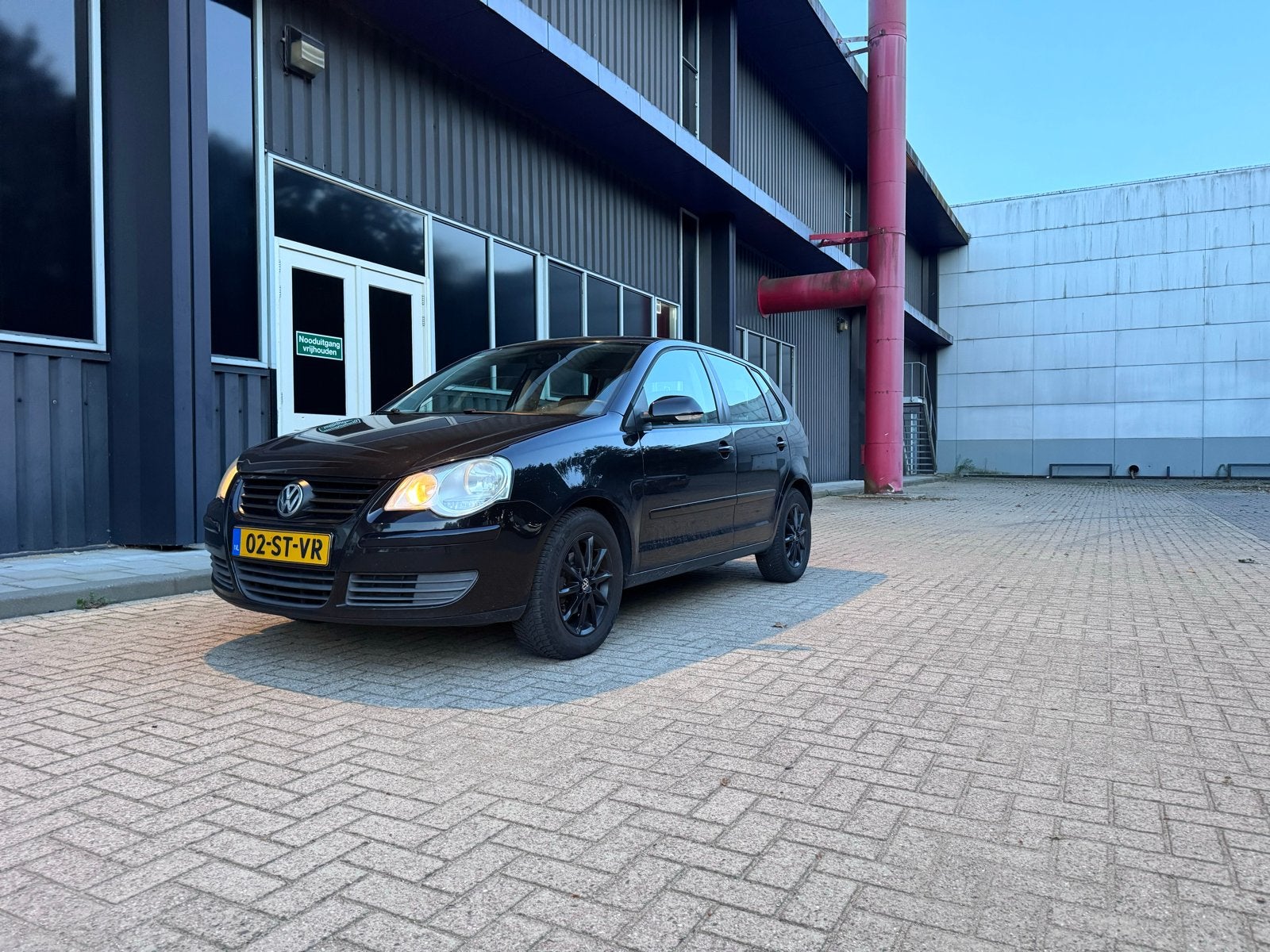 Volkswagen Polo MOET WEG!, Auto's, Volkswagen, Voorwielaandrijving, 15 km/l, Zwart, Origineel Nederlands