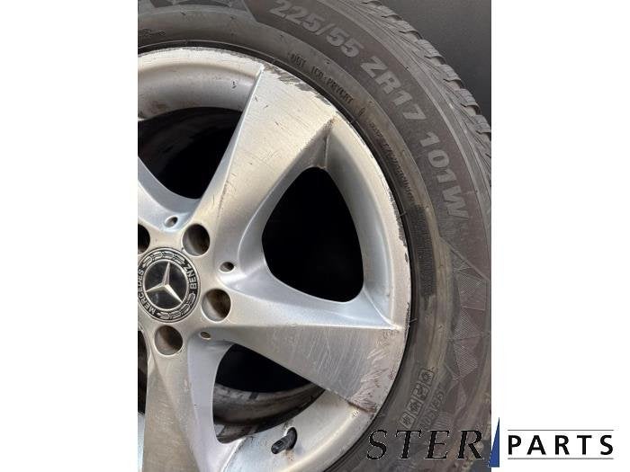 Velg + Band van een Mercedes Vito, Auto-onderdelen, Gebruikt, -, -, Ophalen of Verzenden