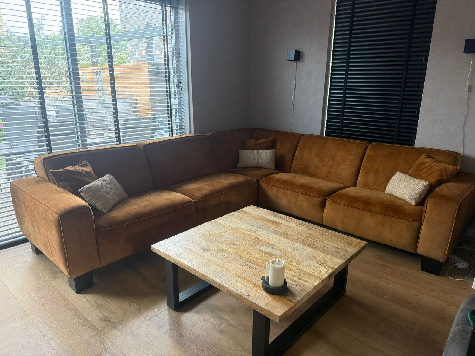 Wegens verhuizing te koop, Ophalen, Zo goed als nieuw