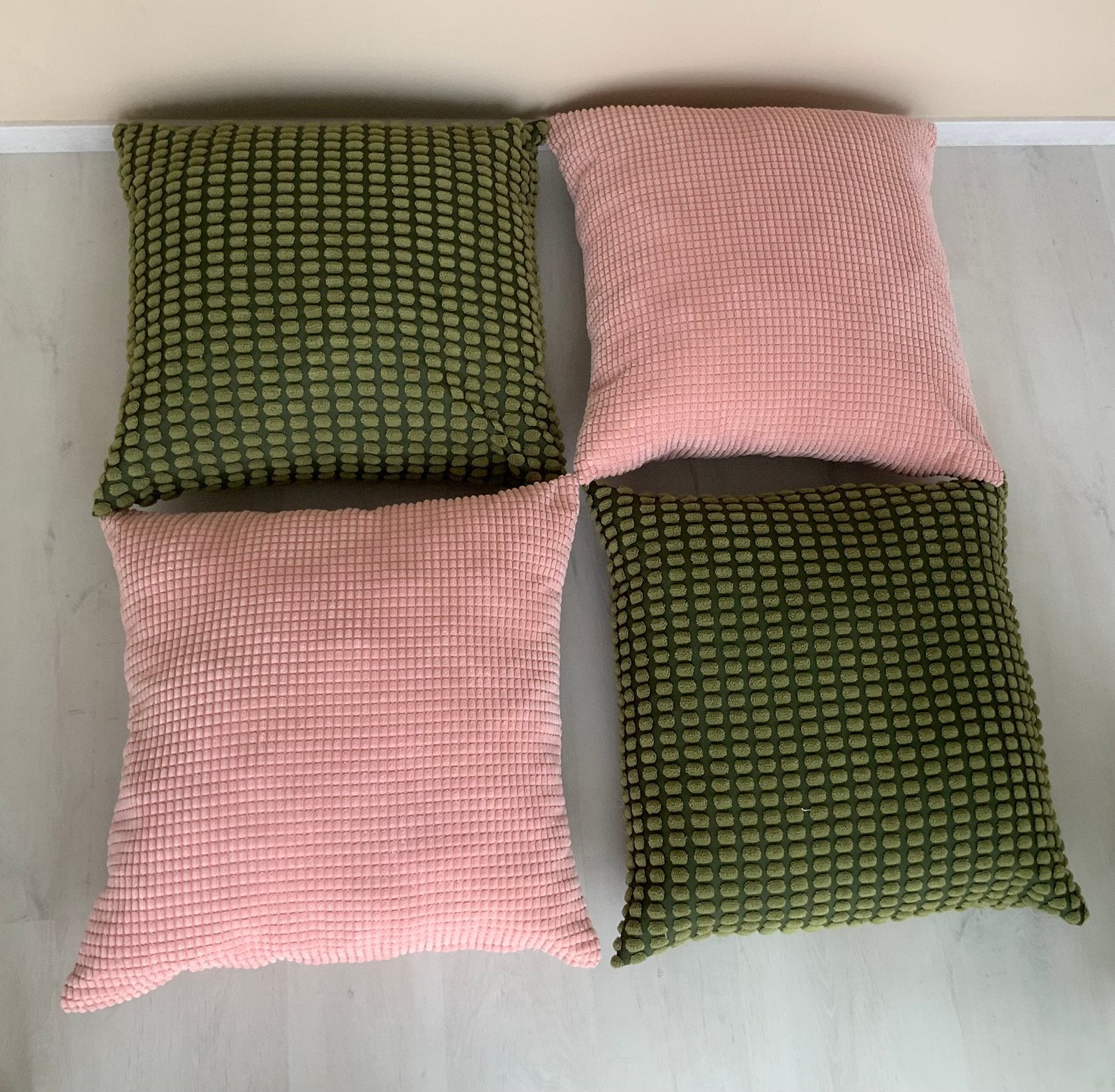 Sier kussens 4 stuks 60 x 60 cm, Huis en Inrichting, Woonaccessoires | Kussens, Ophalen, Vierkant, Zo goed als nieuw, Afneembare hoes