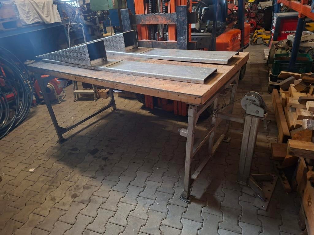 Heftafel gazonmaaier lift motortafel zitmaaier, Ophalen, Zo goed als nieuw, 50 cm of meer