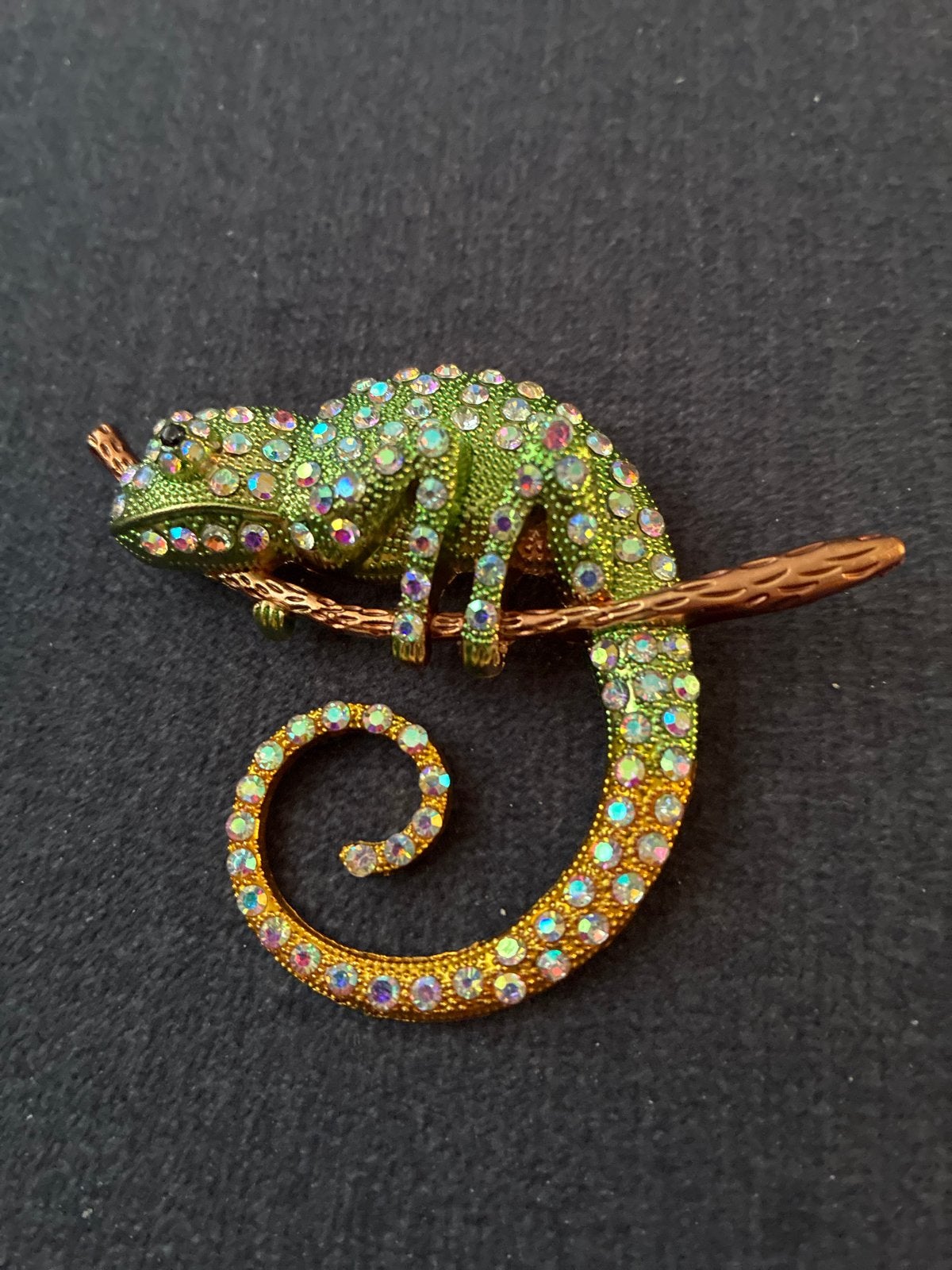 Kameleon Broche met Kristallen - Uniek en Sprankelend, Sieraden, Tassen en Uiterlijk, Met kristal, Overige materialen, Ophalen of Verzenden