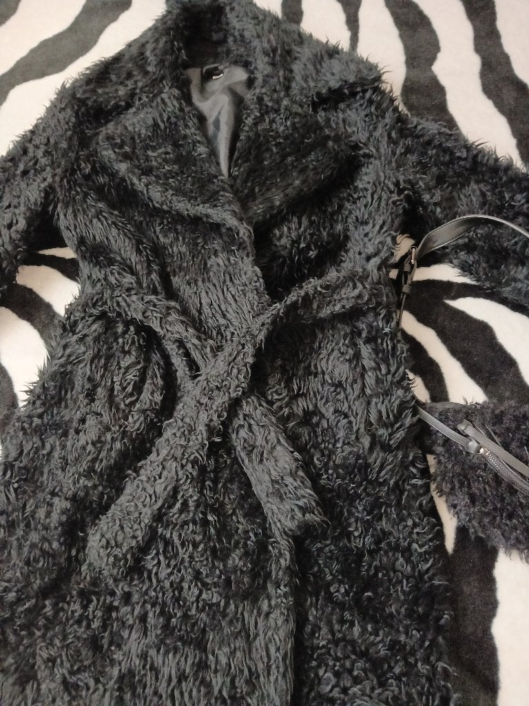 Kleding/ jassen,schoenen/boots en meer, Ophalen, Zo goed als nieuw, Zwart, Sneakers of Gympen