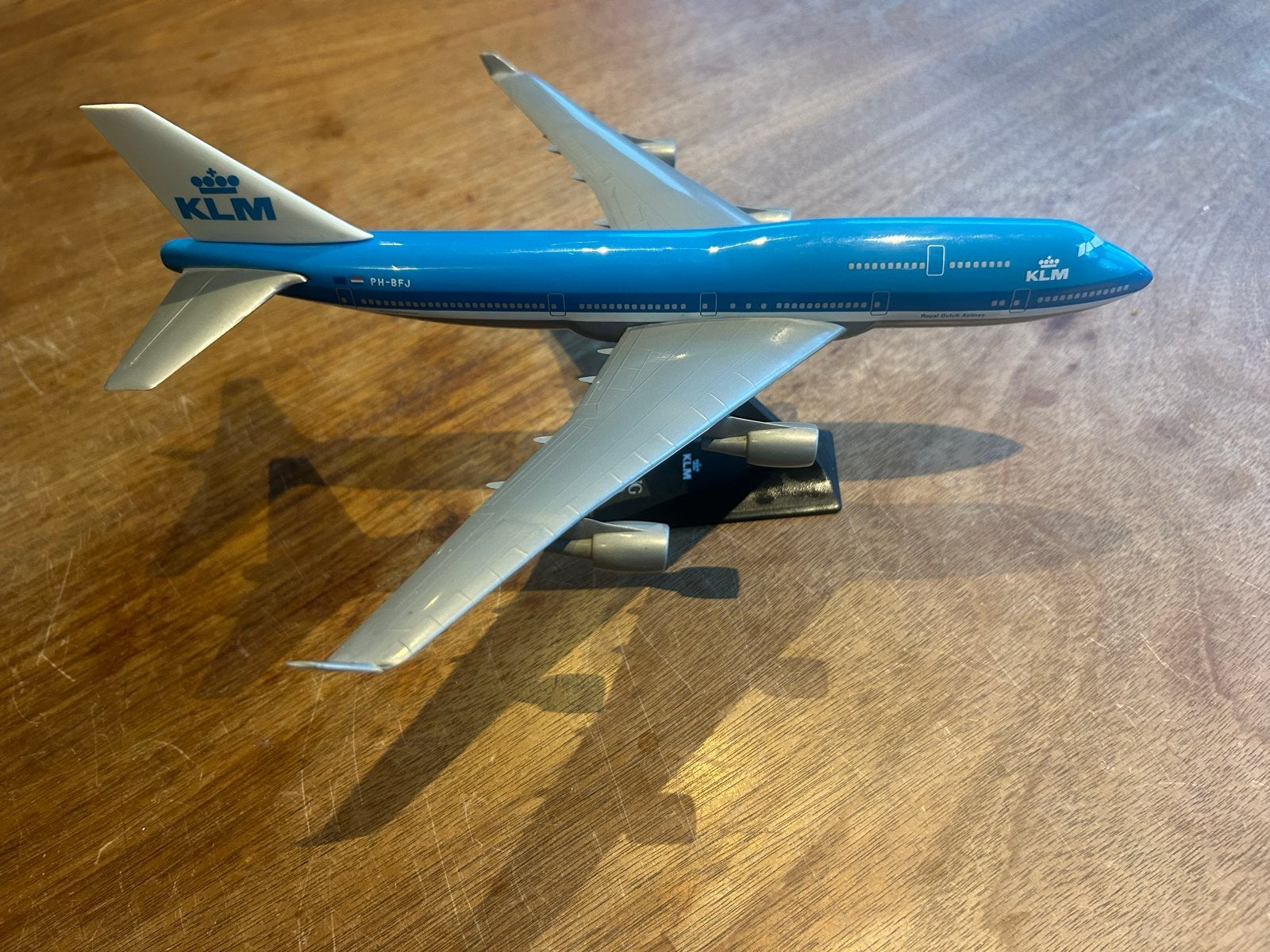 KLM Boeing 747-400 schaalmodel - PH-BFJ, 1:200 of kleiner, Zo goed als nieuw, Vliegtuig, Ophalen