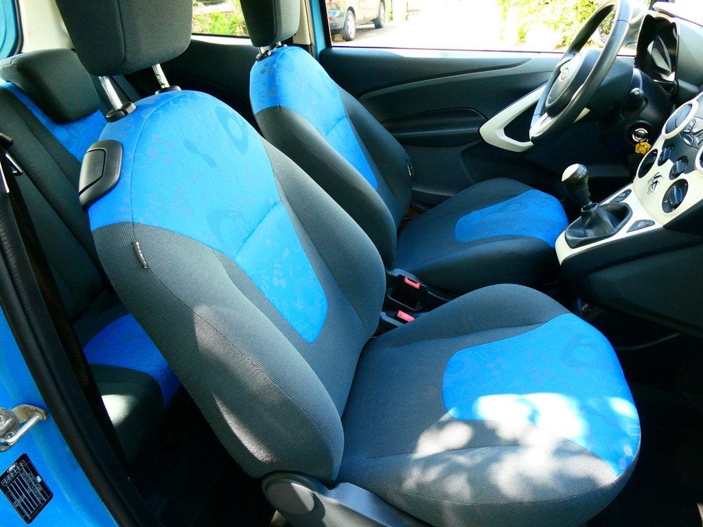 Ford Ka 1.2 Titanium Airco 135.000km. 2e eigenaar Zuinig His, Voorwielaandrijving, Euro 5, Stof, Gebruikt