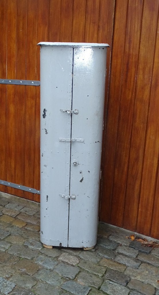 oude ijzeren kast met legplanken, Antiek en Kunst, Ophalen